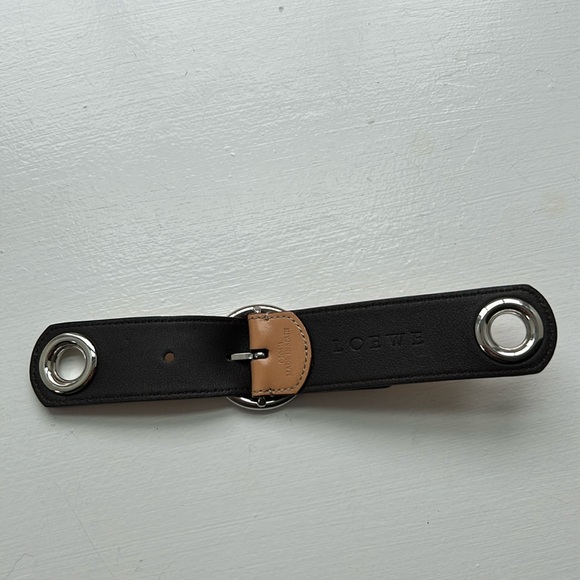 Loewe Belt Buckle for Scarves - Picture 3 of 7